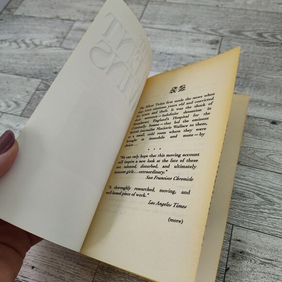 THE‎ SILENT TWINS Marjorie Wallace True Story 1987 1st Ballantine Ed Paperback - Picture 2 of 12